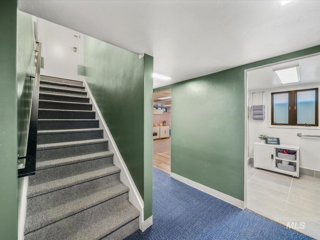 128 S Eagle Rd, Eagle, ID 83616 photo 35