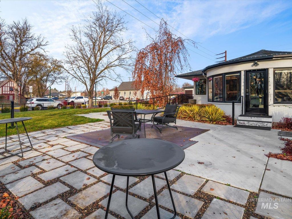 128 S Eagle Rd, Eagle, ID 83616 photo 47