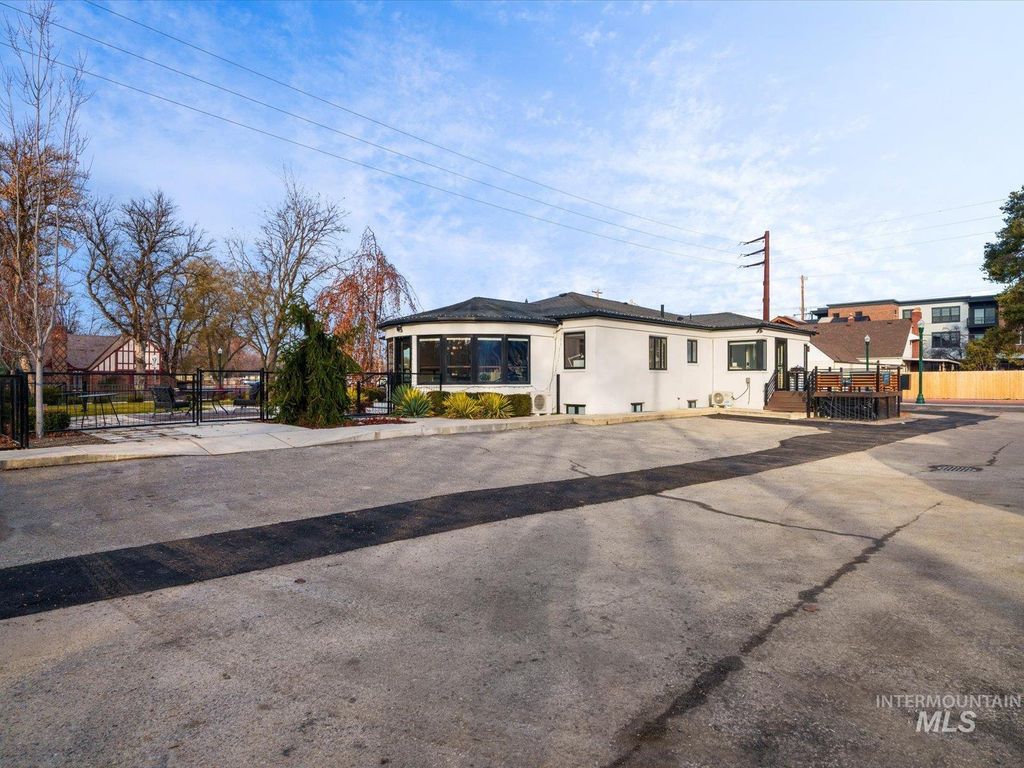 128 S Eagle Rd, Eagle, ID 83616 photo 48