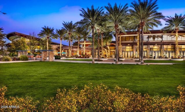 12941 W Red Fox Road W, Peoria, AZ 85383