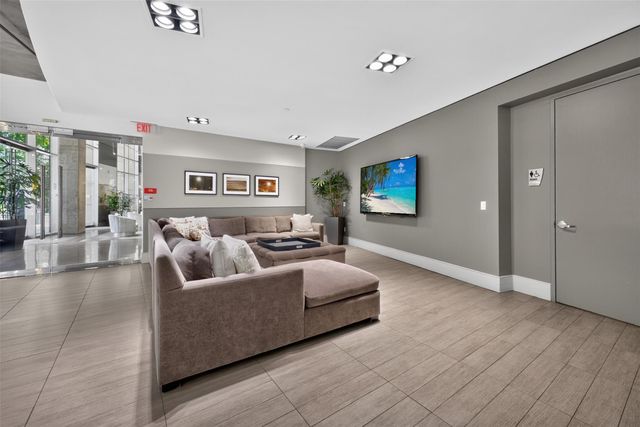 1901 Post Oak Boulevard 505, Houston, TX 77056