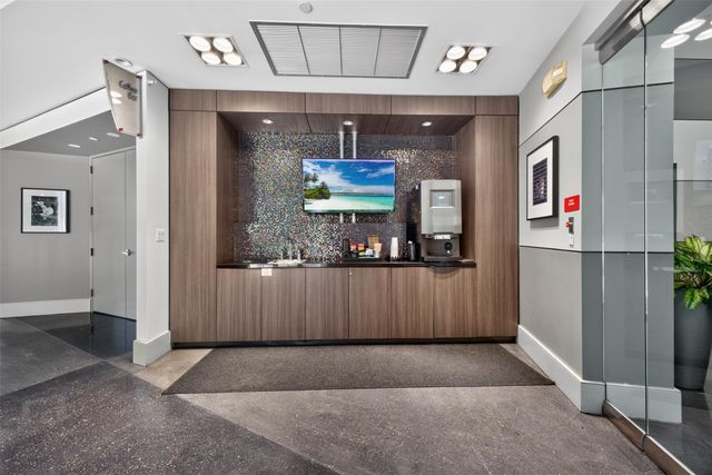 1901 Post Oak Boulevard 505, Houston, TX 77056
