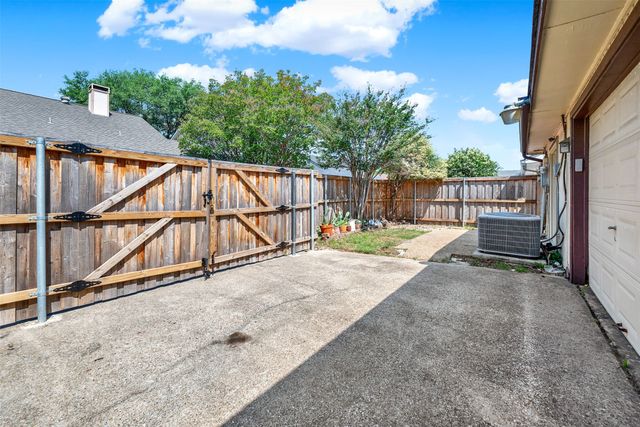 1013 Wakefield Drive, Garland, TX 75040
