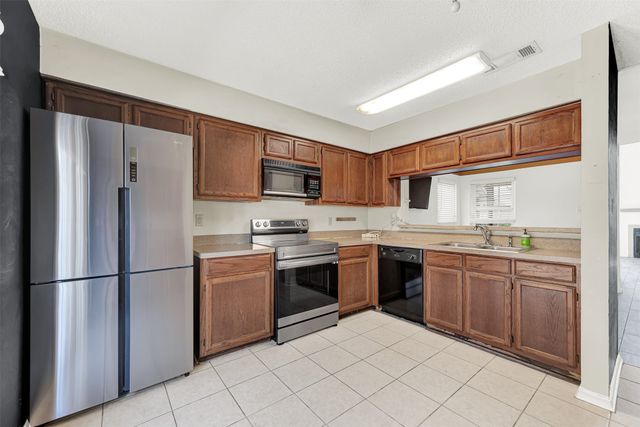 1013 Wakefield Drive, Garland, TX 75040