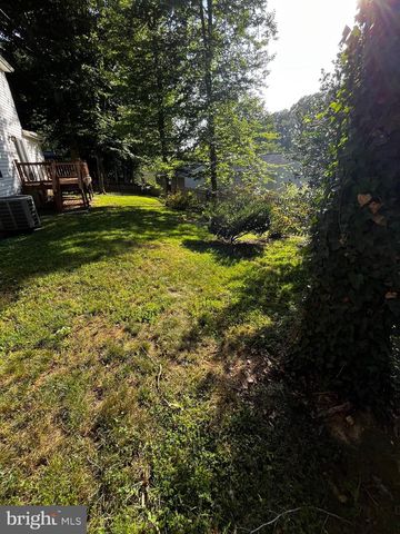 15404 BEACHVIEW DR, Montclair, VA 22025