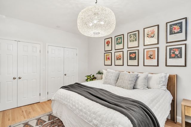 12 Gibbs Street B, Brookline, MA 02446