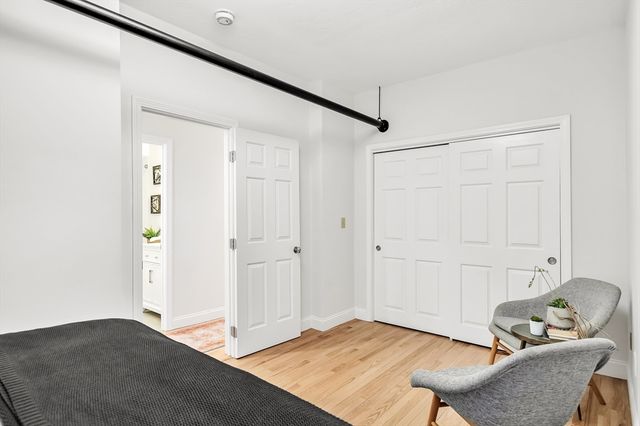 12 Gibbs Street B, Brookline, MA 02446