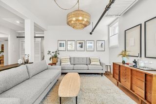 12 Gibbs Street B, Brookline, MA 02446