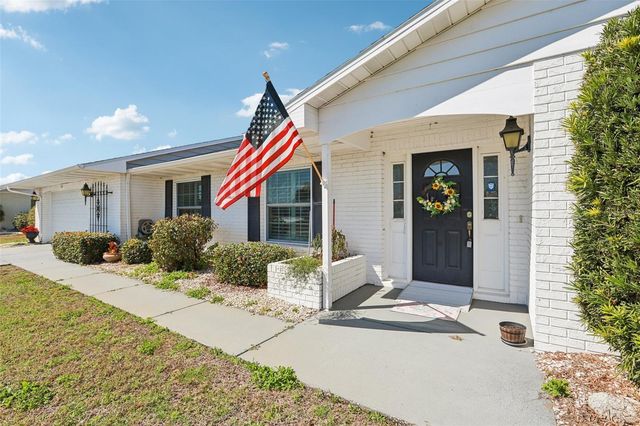 407 STONEHAM DRIVE, Sun City Center, FL 33573