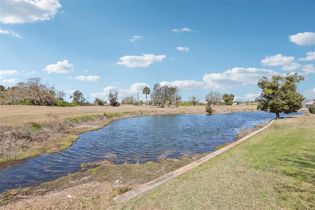 407 STONEHAM DRIVE, Sun City Center, FL 33573