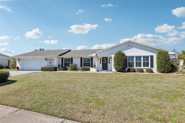 407 STONEHAM DRIVE, Sun City Center, FL 33573