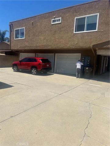 7782 Newman Avenue, Huntington Beach, CA 92647