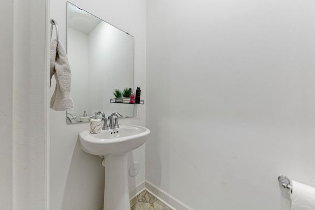 2006 Tyrone Drive, Shakopee, MN 55379