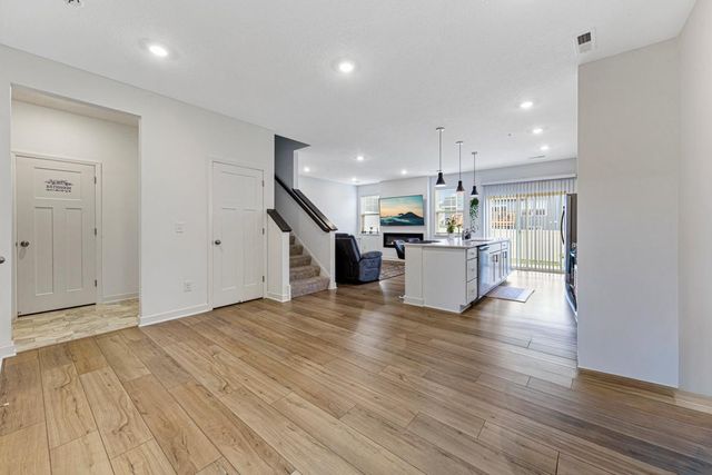 2006 Tyrone Drive, Shakopee, MN 55379