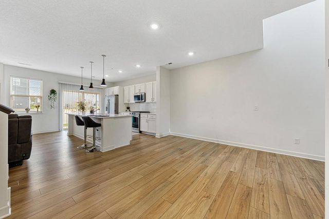 2006 Tyrone Drive, Shakopee, MN 55379