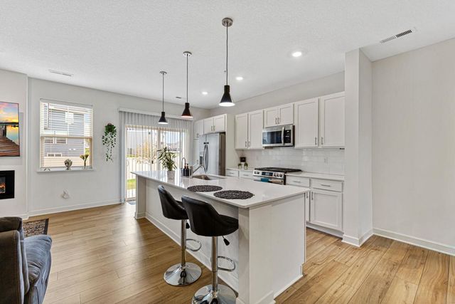 2006 Tyrone Drive, Shakopee, MN 55379