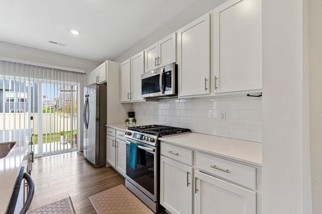 2006 Tyrone Drive, Shakopee, MN 55379