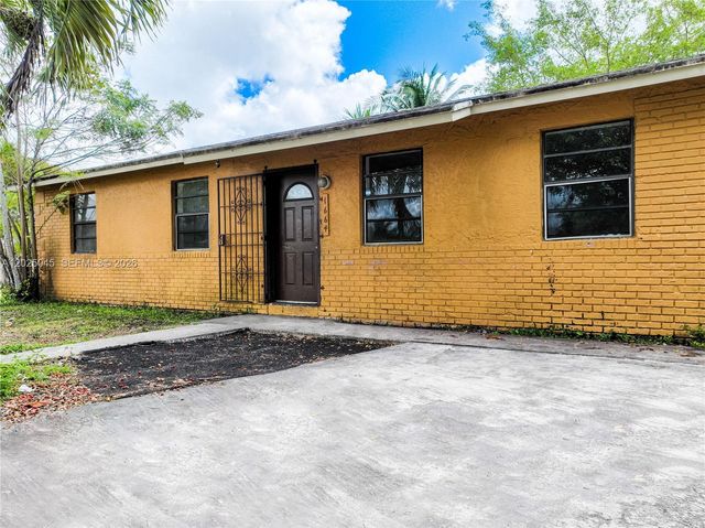 1664 SW 2nd Ct, Homestead, FL 33030