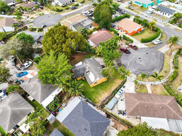 1664 SW 2nd Ct, Homestead, FL 33030