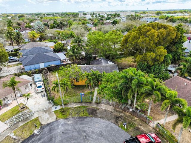 1664 SW 2nd Ct, Homestead, FL 33030