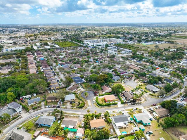 1664 SW 2nd Ct, Homestead, FL 33030