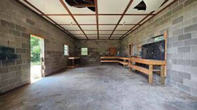 161 S Hughes Road, Lamar, AR 72846