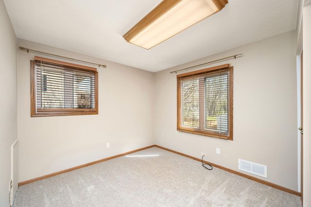 10644 Wellington Lane N, Maple Grove, MN 55369