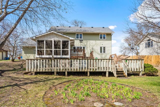 10644 Wellington Lane N, Maple Grove, MN 55369