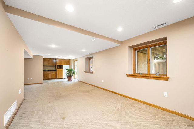 10644 Wellington Lane N, Maple Grove, MN 55369