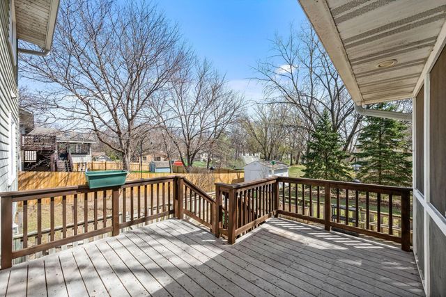 10644 Wellington Lane N, Maple Grove, MN 55369