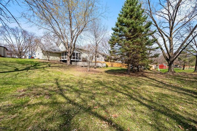 10644 Wellington Lane N, Maple Grove, MN 55369