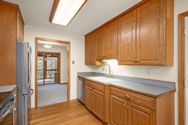 10644 Wellington Lane N, Maple Grove, MN 55369