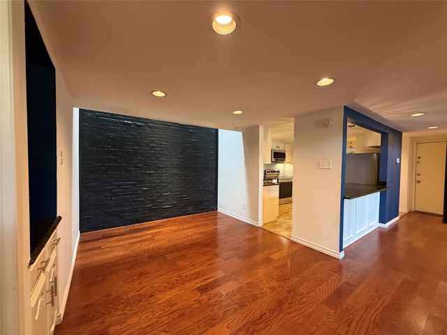 3175 Golden Oak Court, Farmers Branch, TX 75234