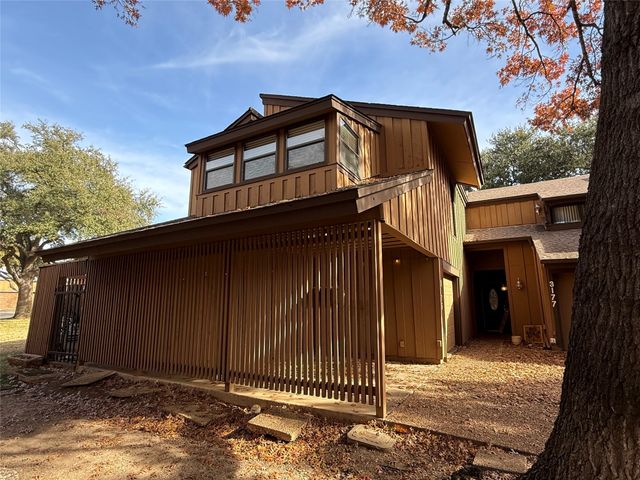 3175 Golden Oak Court, Farmers Branch, TX 75234