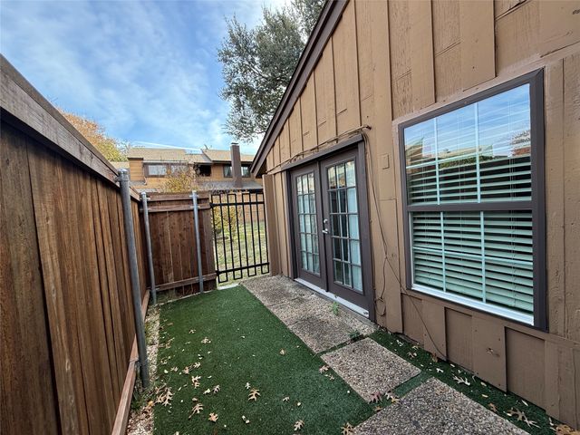 3175 Golden Oak Court, Farmers Branch, TX 75234