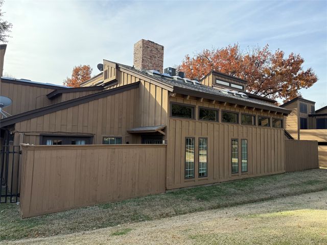 3175 Golden Oak Court, Farmers Branch, TX 75234