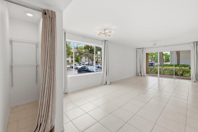 20101 Glenmoor Drive, West Palm Beach, FL 33409