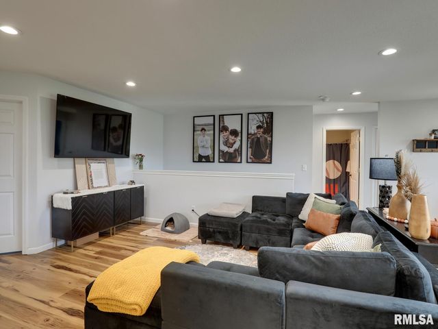 1433 Hemingway Drive, Quincy, IL 62305