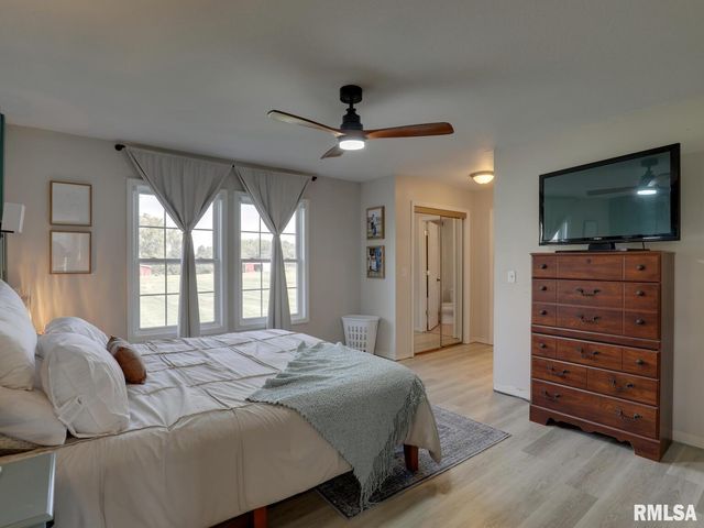 1433 Hemingway Drive, Quincy, IL 62305