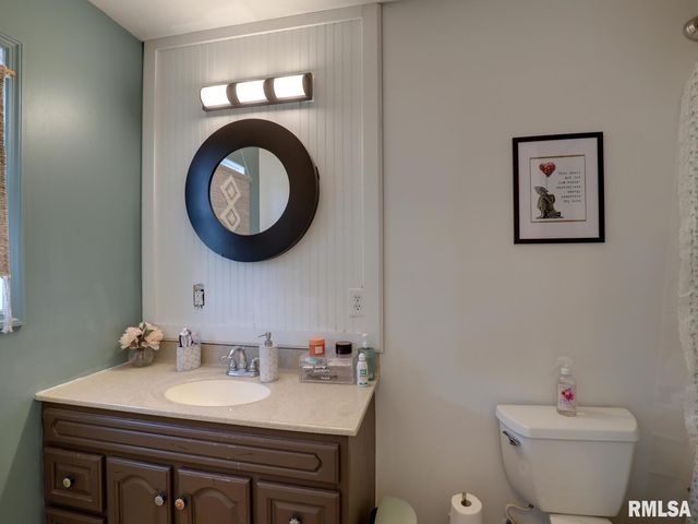 1433 Hemingway Drive, Quincy, IL 62305