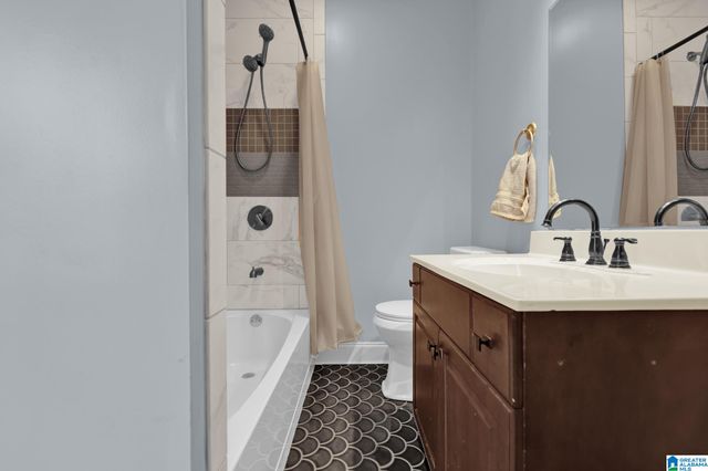 3024 MULGA LOOP ROAD, Birmingham, AL 35224