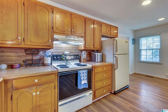 1710 GREENWOOD AVENUE, Clanton, AL 35045