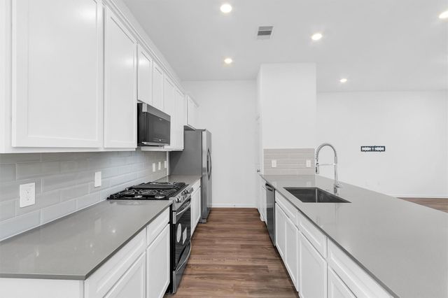 677 Royal Arch Drive, Conroe, TX 77304