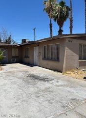 1318 Rexford Place A, Las Vegas, NV 89104