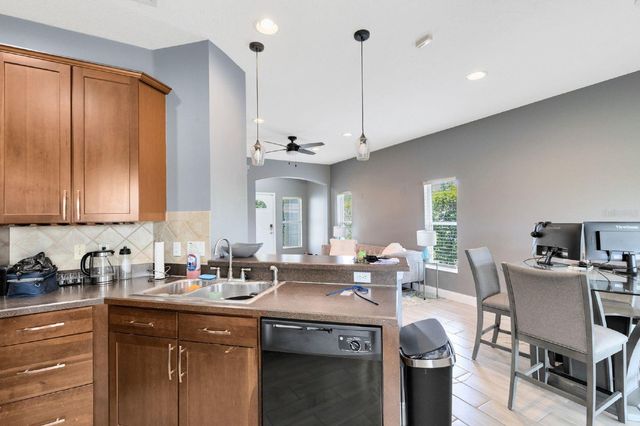 3891 CLUBSIDE POINTE DRIVE, Orlando, FL 32810