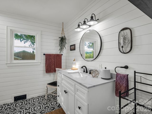 275 Tanner Street, Rutherfordton, NC 28139