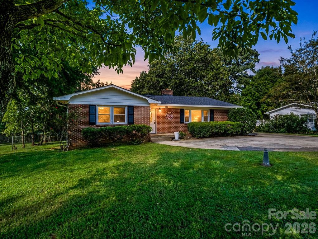 275 Tanner Street, Rutherfordton, NC 28139