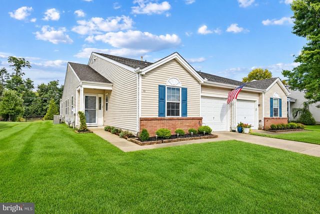 10 CAROLINA WAY, Mount Laurel, NJ 08054