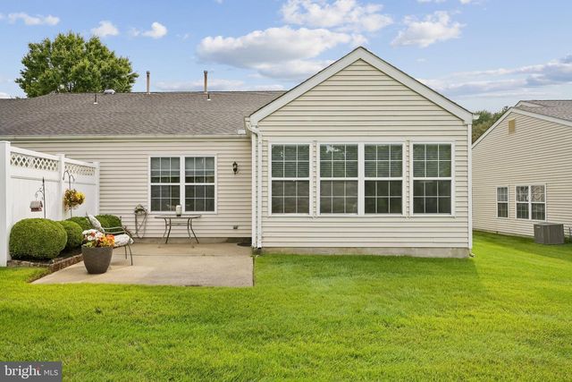 10 CAROLINA WAY, Mount Laurel, NJ 08054