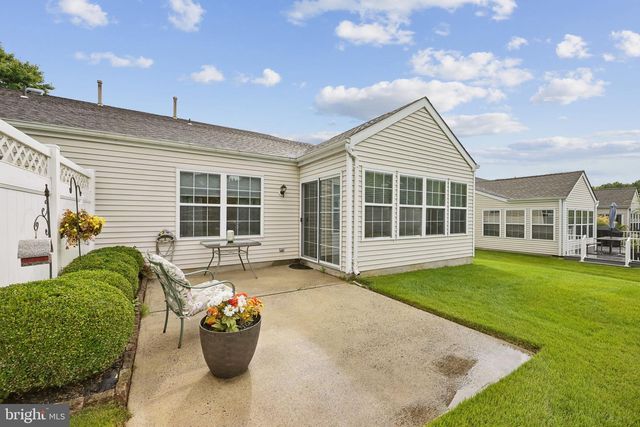 10 CAROLINA WAY, Mount Laurel, NJ 08054